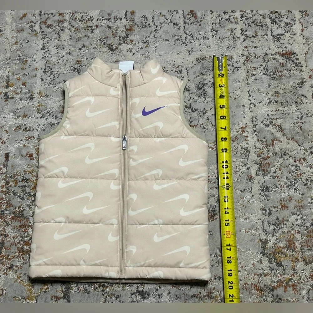 NIKE Kids puffer vest jacket size 5/6 Ivory tan